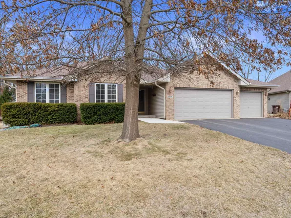 6854 Candlewood Ct, Loves Park, IL 61111