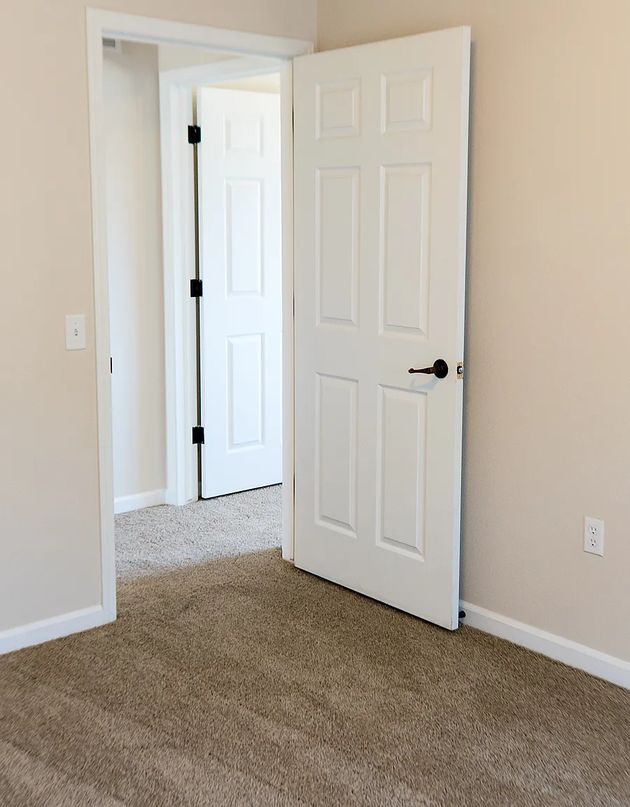3 bed, 1100 sqft, $1,325 — Photo 3