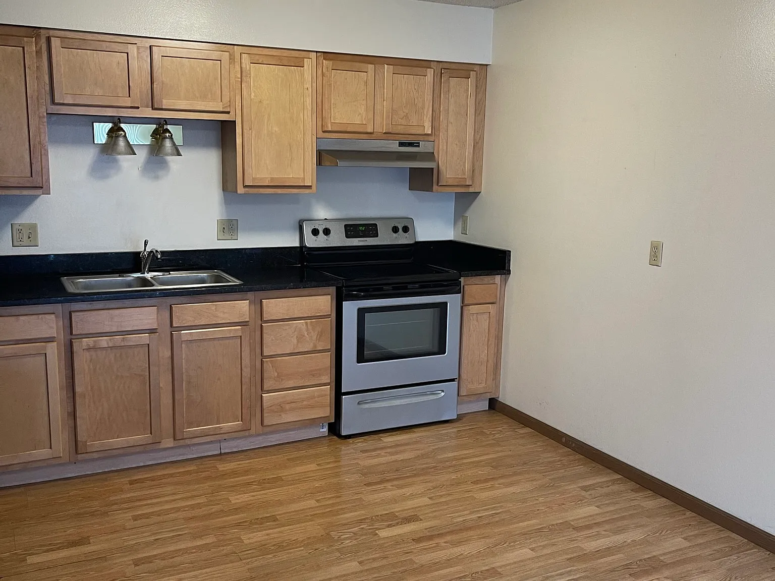 2 bed, $1,588 — Photo 3