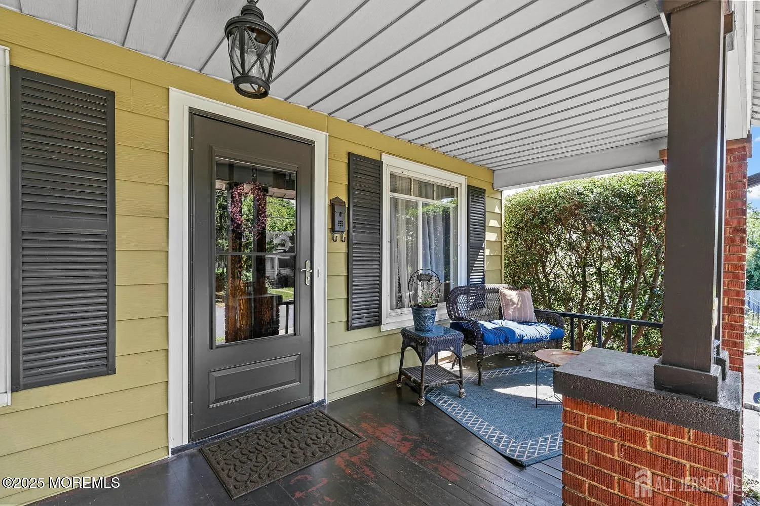 4 bed, 1976 sqft, $3,800 — Photo 4