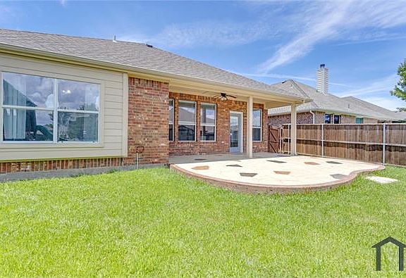 2nd image of 933 Bens Dr