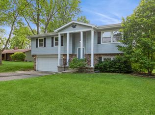 5001 Tile Line Rd, Crystal Lake, IL 60012