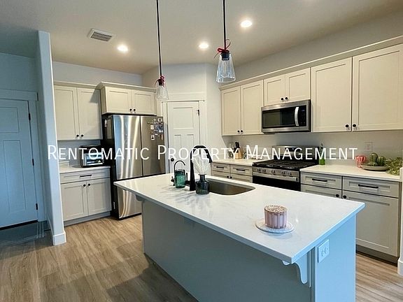 3rd image of 4588 W Ledger Dr #1