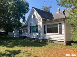 717 W Broadway Blvd, Johnston City, IL 62951