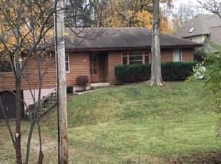 255 Indian Mound Dr, New Lenox, IL 60451