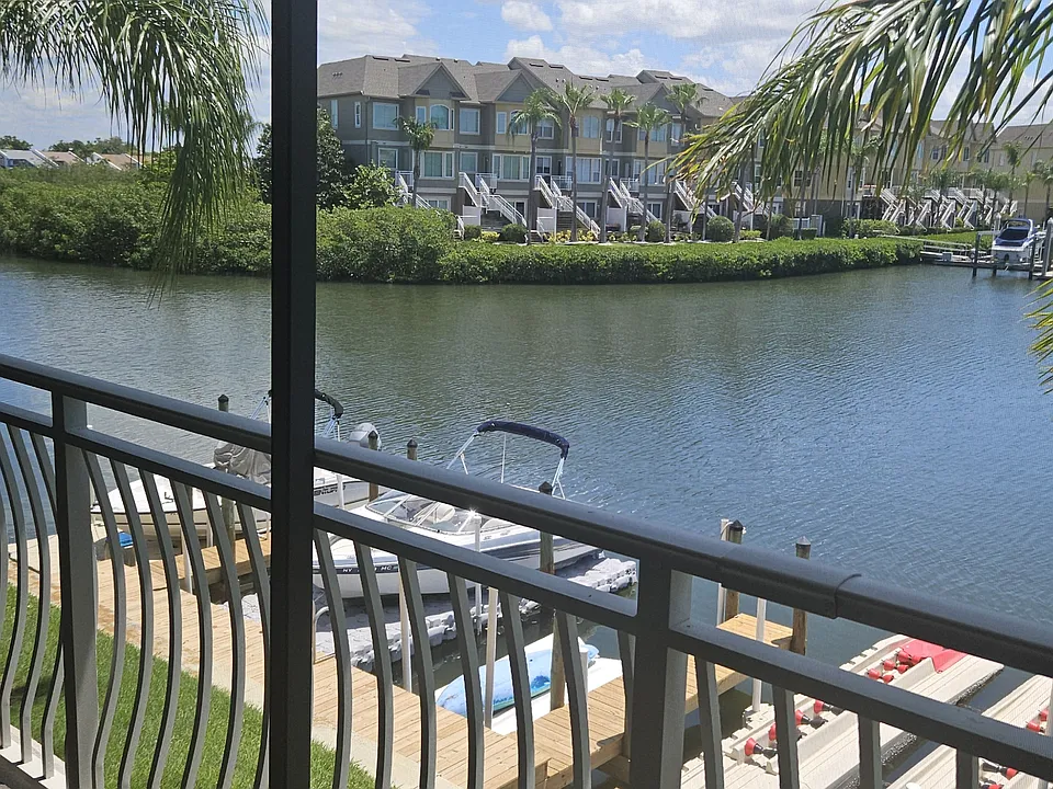 8822 Bay Pointe Dr #F203