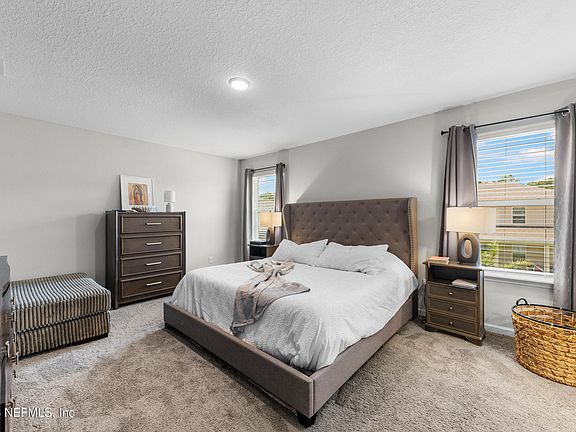 4th image of 244 RUSKIN Drive