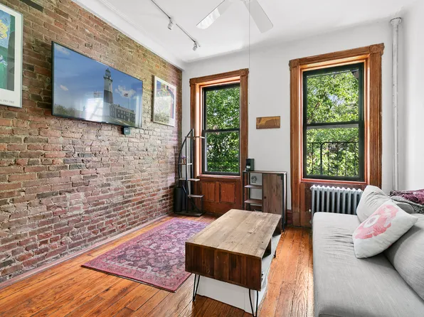 41 Perry Street image 1 of 6