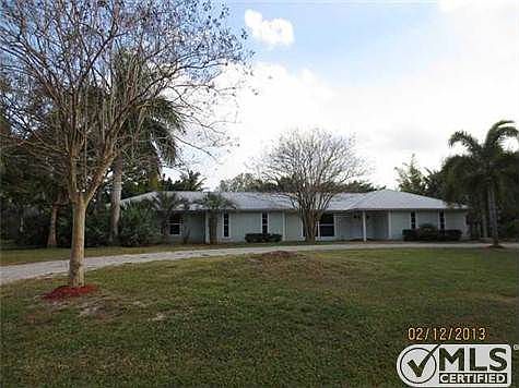 1st image of 2771 NE Pinecrest Lakes Blvd