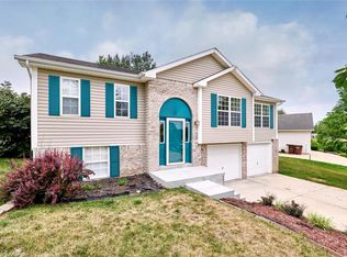 313 Sharpe St, Winfield, MO 63389