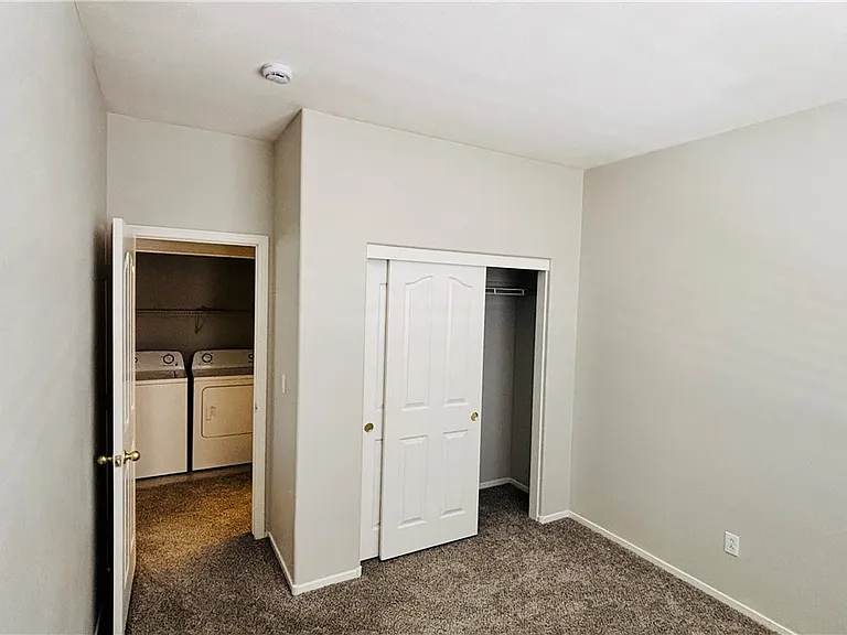 10660 Windrose Point Ave — Photo 20