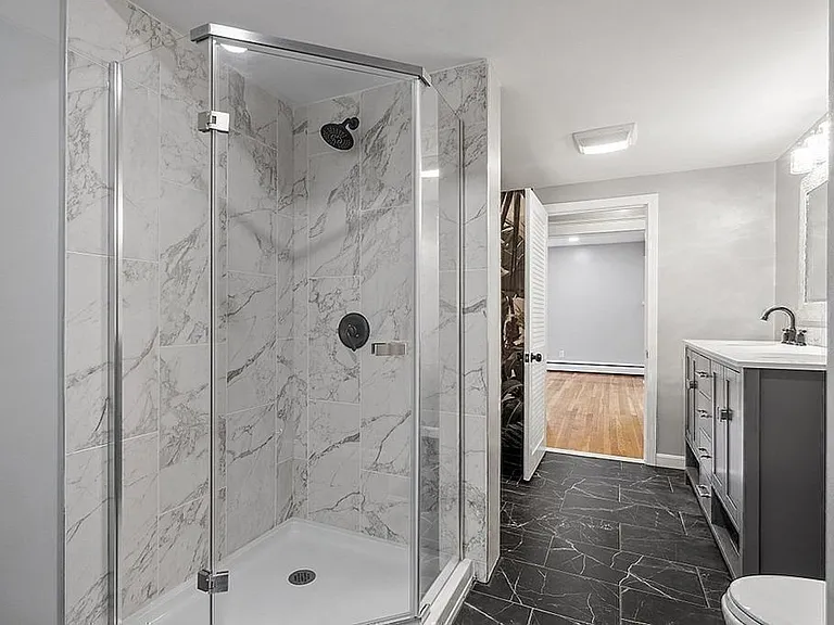 212 W Plain St #B — Photo 10
