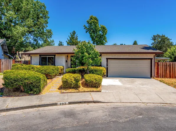 207 May Court, Sebastopol, CA 95472