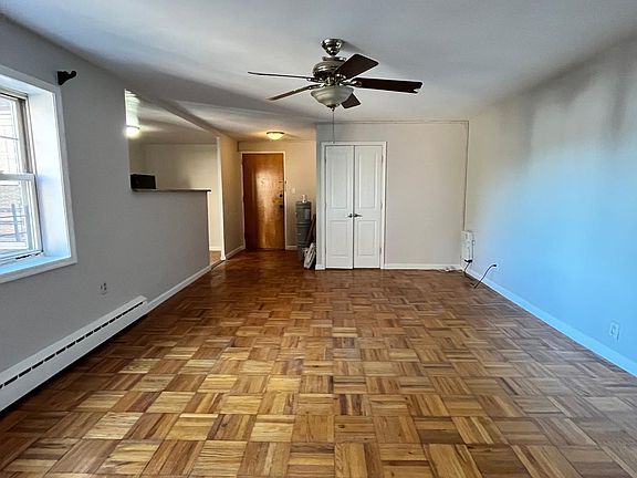 3rd image of 33 Duncan Ave #4K