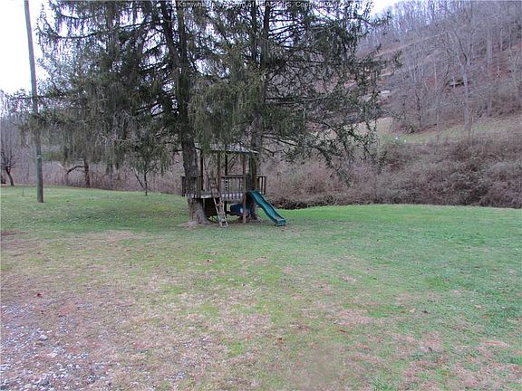4th image of 106 Caleb Dr