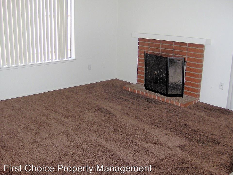 2nd image of 2778 W Irvington Ave