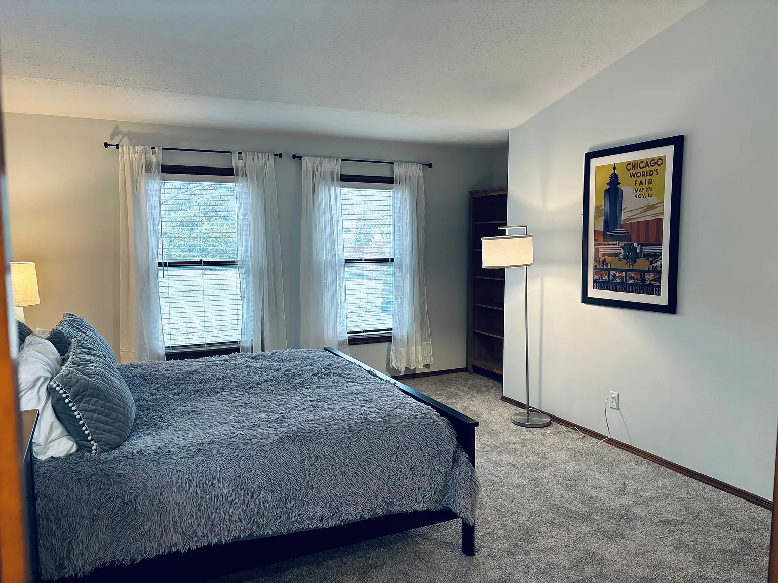 2 bed, 1261 sqft, $2,350 — Photo 4