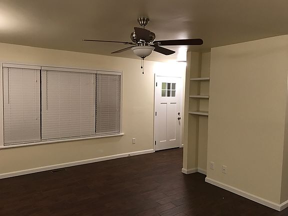 3rd image of 404 SE B St