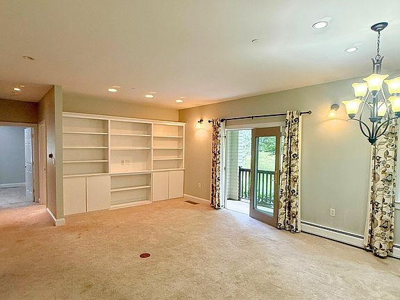 3rd image of 47 Springbrook Drive #1A