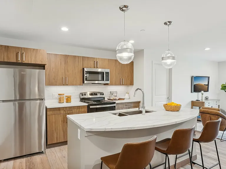 The Jade Residences at Waterfall Glen — Photo 10