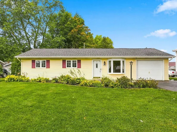 1523 Melbourne Dr, New Haven, IN 46774