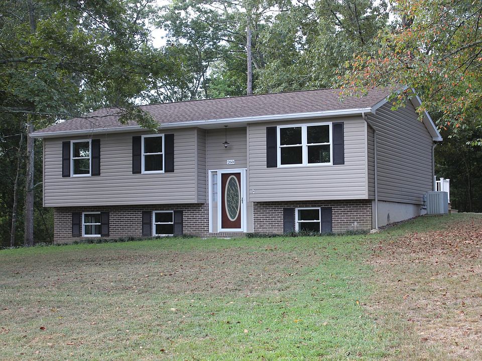1st image of 260 Heritage Hills Cir NE