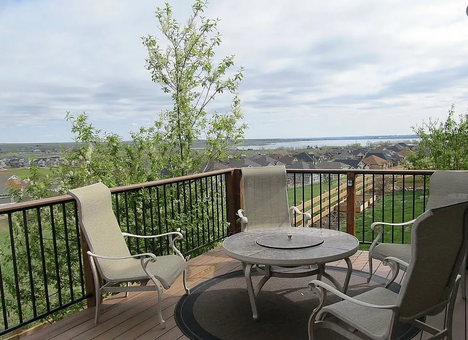 4 bed, 4830 sqft, $4,500 — Photo 4