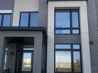 795 Heathrow Path, Oshawa, ON L1K 0P5