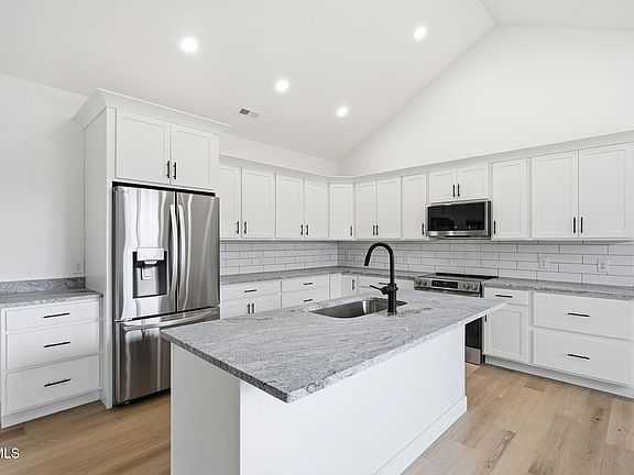 3rd image of 333 Ty's Place