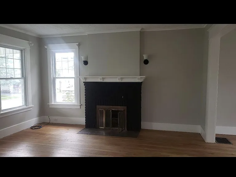 1135 Boyd St — Photo 2