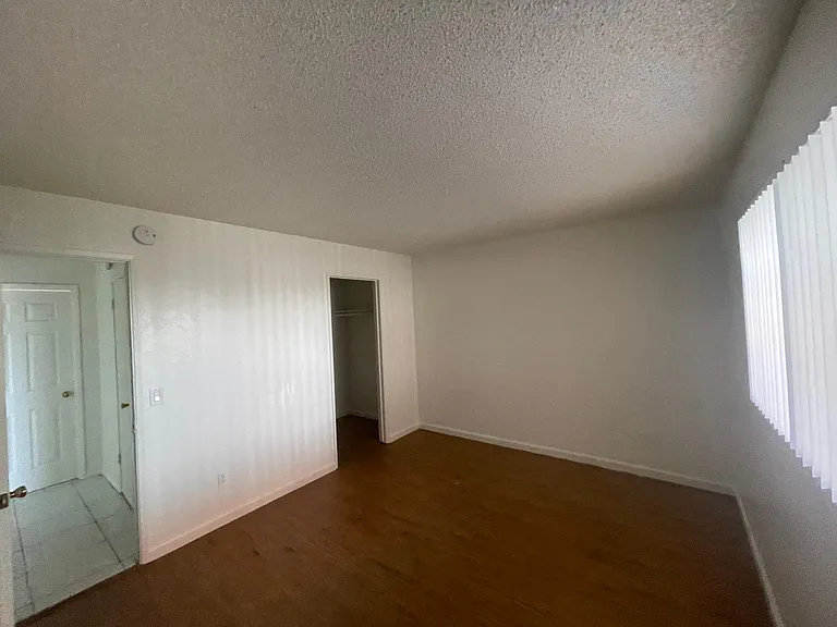855 Portland St — Photo 5
