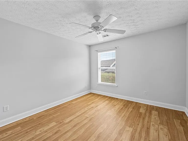 6616 Splashwater Dr — Photo 27
