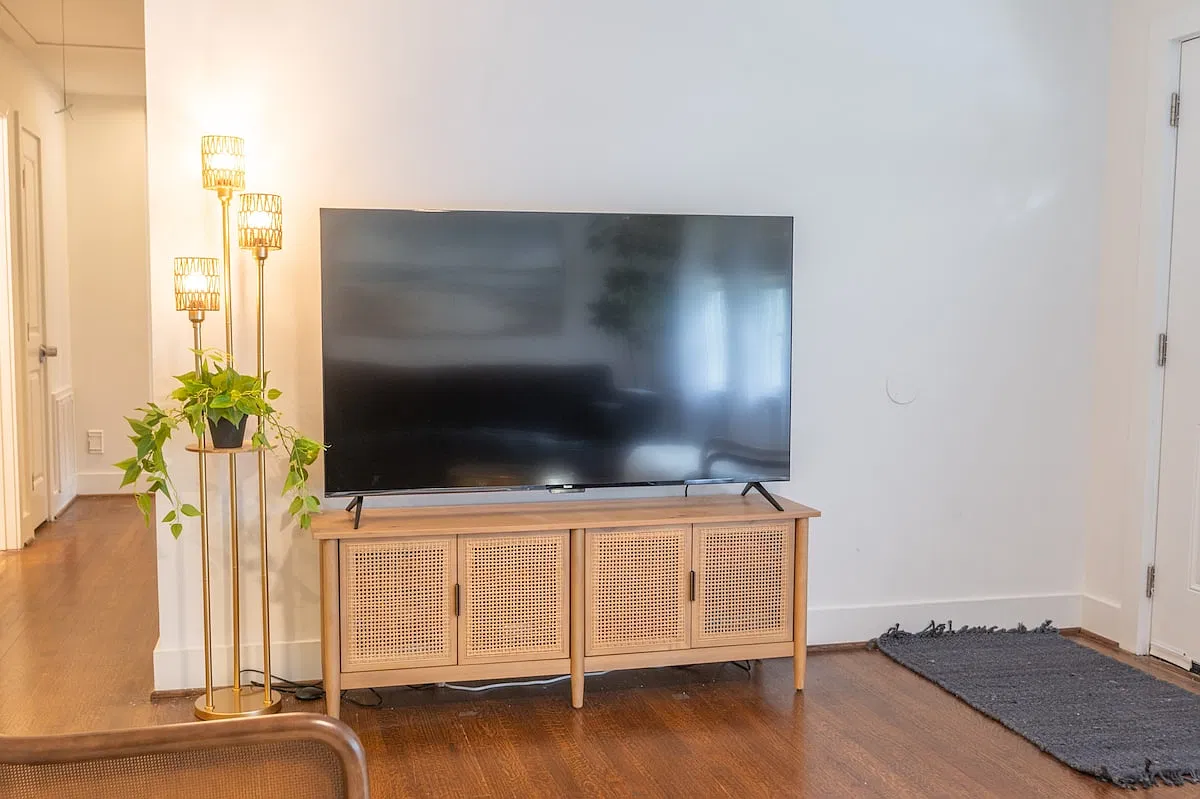 4 bed, 1442 sqft, $6,000 — Photo 3