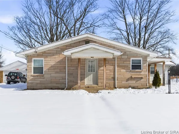 924 Monroe Street, Charlestown, IN 47111