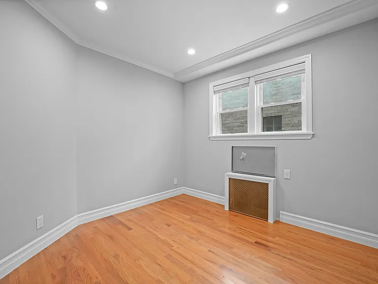 22-16 Steinway St #3 — Photo 8