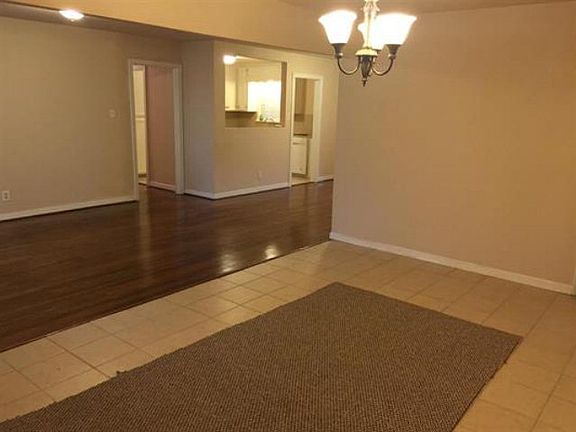 3rd image of 280 Berkshire Ln