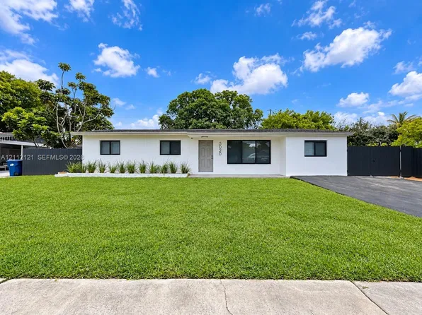 5020 NW 182nd St, Opa Locka, FL 33055