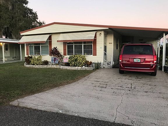 3rd image of 3045 Pullman Ave