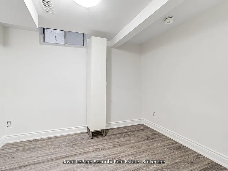 706 Gladstone Ave #LOWER — Photo 19