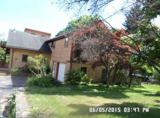 7 W Indian Ln, Norristown, PA 19403
