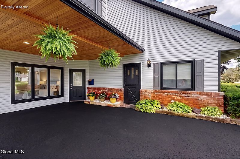 4th image of 3432 Gari Lane