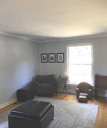 3rd image of 1627 N 76th Ct