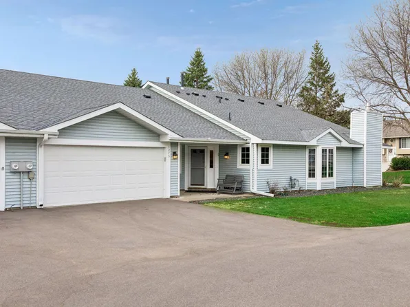 1275 Hilo Ave N, Oakdale, MN 55128