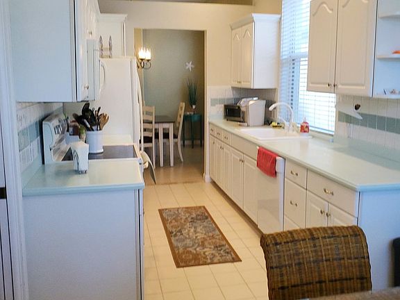 Home For Sale In Saint Lucie West