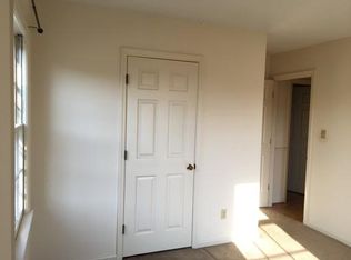 61 Northwest Ave, Burgaw, NC 28425