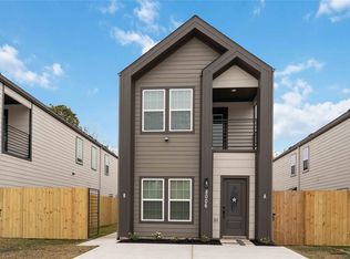 8006 Birmingham St #A/b, Houston, TX 77028