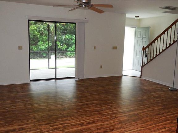 3rd image of 17041 Golfside Cir APT 1004