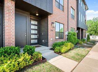 1733 W Cantey St, Fort Worth, TX 76110