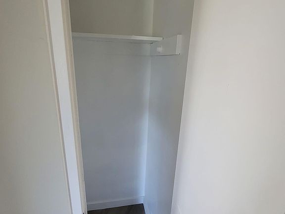 4th image of 2121 Mission Ave #6