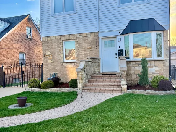 2120 N 76th Ct, Elmwood Park, IL 60707